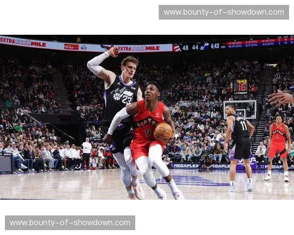 开拓者全民皆兵七人得分上双 攻防平衡助球队紧咬附加赛区